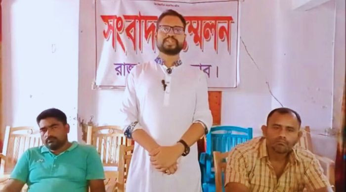 অন্যায়ের প্রতিবাদ করায় যুবদল নেতার সংবাদ সম্মেলন