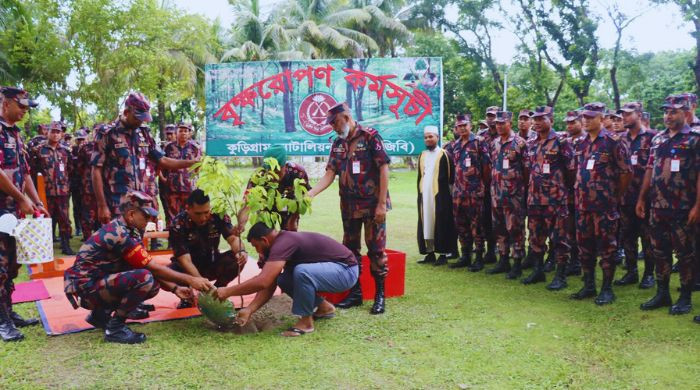 কুড়িগ্রামে বিজিবি’র বৃক্ষরোপন কর্মসূচির উদ্বোধন