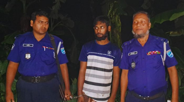 যৌথ বাহিনীর অভিযানে ইয়াবাসহ এক যুবক আটক