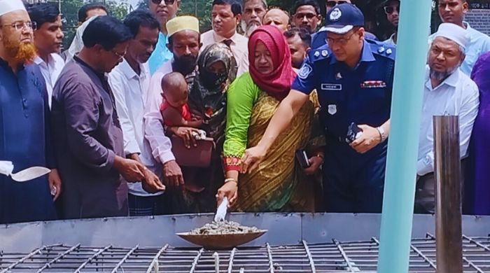 ‘জুলাই শহীদ স্মৃতিস্তম্ভ’ নির্মাণ কাজের উদ্বোধন