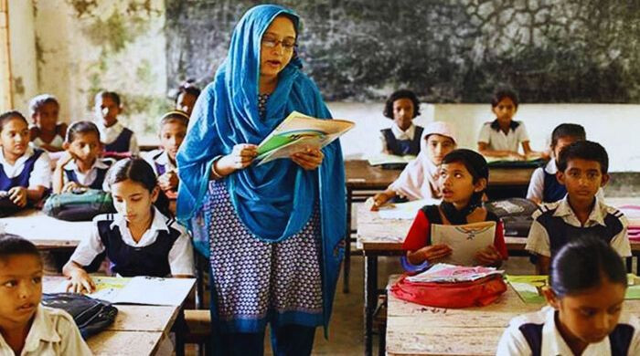 শিক্ষার পথে সন্তানেরা: স্কুলে ফিরছে নতুন প্রজন্ম