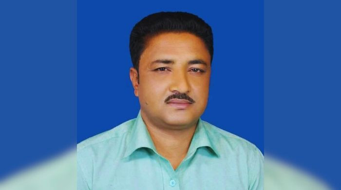 ভারতে যাওয়ার সময় পাইকগাছার চেয়ারম্যান ও ইউনুস আটক