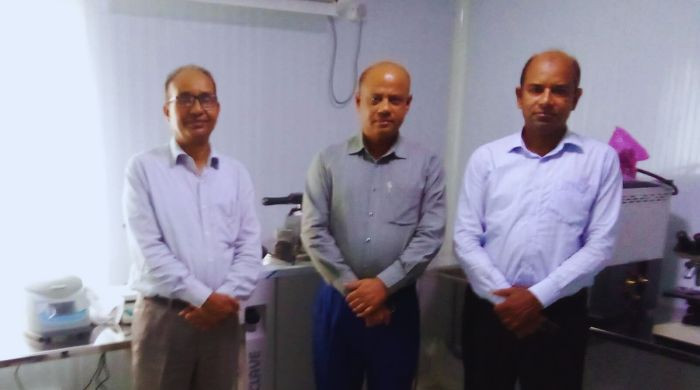 ভেটেনারী হাসপাতাল পরিদর্শন করলেন বিভাগীয় পরিচালক ডাঃ আব্দুল হাই সরকার