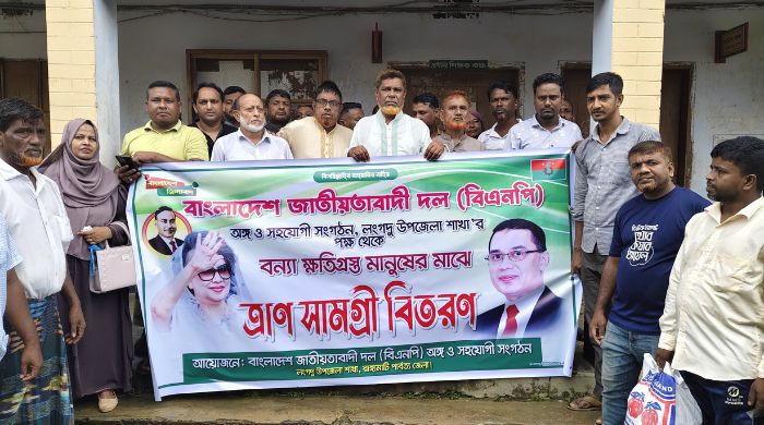 লংগদুতে মানুষের পাশে বিএনপি, ত্রাণ পেল ৫ শতাধিক পরিবার