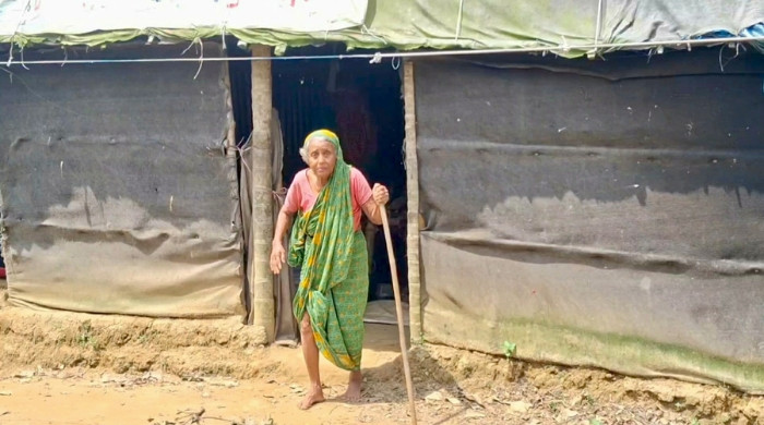 ভাতার টাকা আত্মসাৎ, অনাহারে অসহায় বৃদ্ধা সখিনা