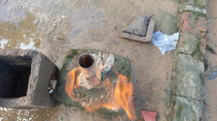 টিউবওয়েল থেকে গ্যাস নির্গমন, এলাকায় চাঞ্চল্য