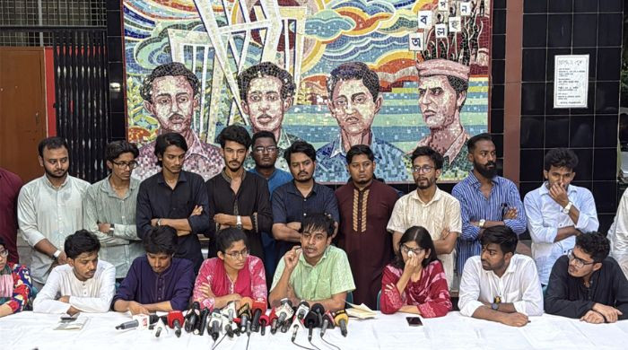 ডাকসুর ভোটকেন্দ্র বাড়ানোর দাবি উমামা ফাতেমার