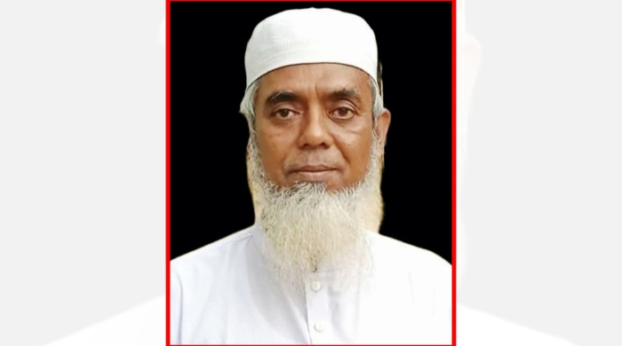 সড়ক দূর্ঘটনায় উপজেলা উপ-প্রশাসনিক কর্মকর্তার মৃত্যু
