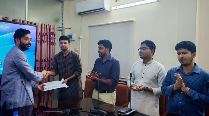 ঈদ-ই মিলাদুন্নবী (সা.) উপলক্ষে রচনা ও কুইজ প্রতিযোগিতা অনুষ্ঠিত