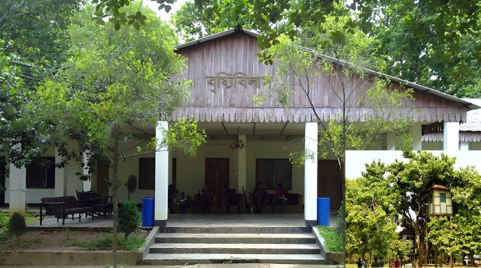 ঘুরে আসুন নুহাশ পল্লী