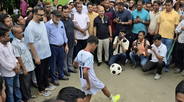 তারেক রহমানের সহায়তা পেয়ে উচ্ছ্বসিত ক্ষুদে ফুটবলার জিসান