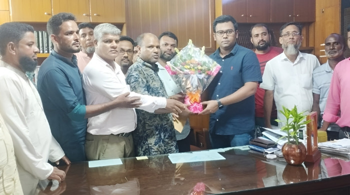 নতুন ইউএনওকে স্বাগত জানাল এনসিপি নেতৃবৃন্দ