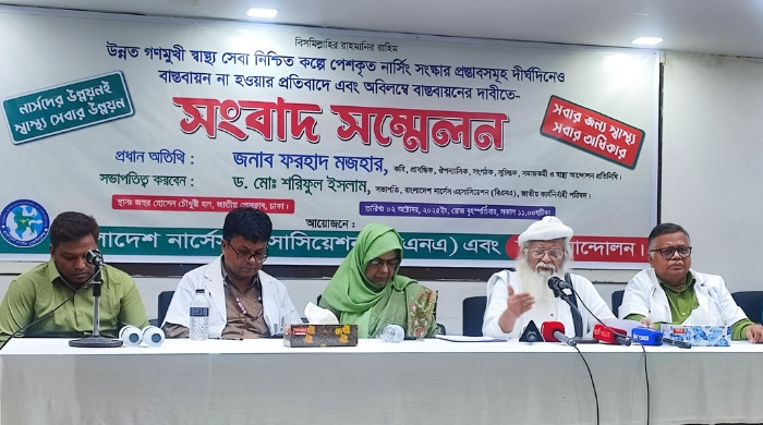নার্সিং পেশাকে ডাক্তারের সমমর্যাদা দিতে হবে : ফরহাদ মজহার