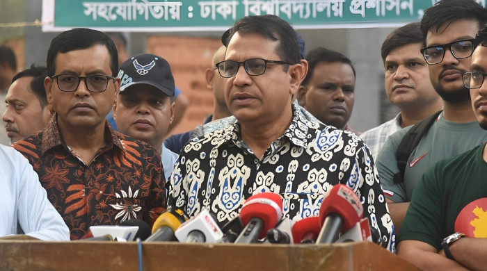 ঢামেকের সামনে অবৈধ ব্যবসার সুযোগ দেওয়া হবে নাঃ ডিএসসিসি প্রশাসক