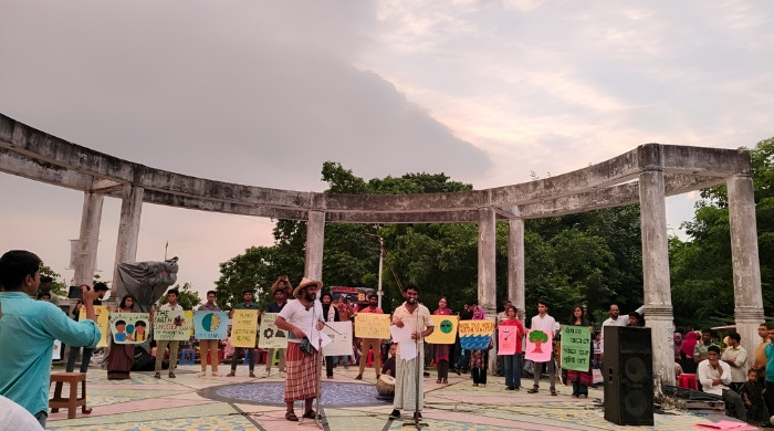 উত্তরাঞ্চলের জলবায়ু সংকট গম্ভীরায় তুলে ধরলো ইউরিচ