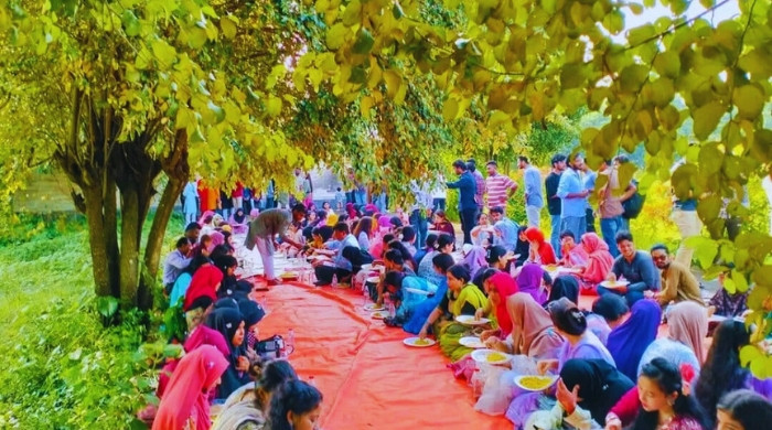 বাংলা বিভাগের সাহিত্যচর্চায় প্রাণবন্ত ‘চুড়ুইভাতি'
