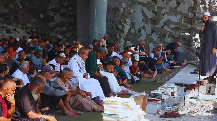 গাজার ছিন্নভিন্ন মসজিদে আবারও তাকবিরের ধ্বনি