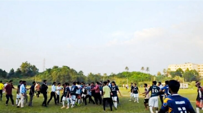 কুবিতে আন্তঃবিভাগ ফুটবল ম্যাচে বিশৃঙ্খলা