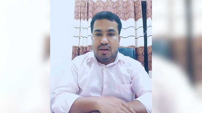 ফেসবুকে প্রবাসীদের নিয়ে কটুক্তি, অবশেষে সওজ কর্মকর্তাকে সিরাজগঞ্জে বদলি