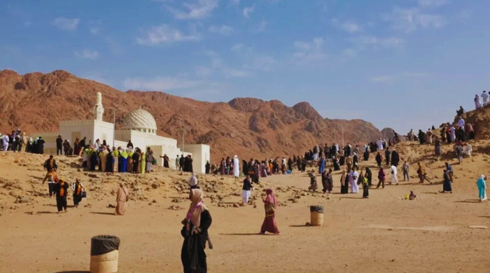 মাত্র ৩৫ রিয়ালে উঠা যাবে ঐতিহাসিক উহুদ পাহাড়ে