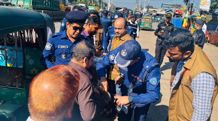 রায় ঘিরে নোয়াখালীতে তল্লাশি জোরদার,আটক ৯