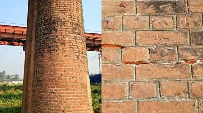 ভূমিকম্পে ঘোড়াশালে রেলসেতুর দুই পিলারে ফাটল