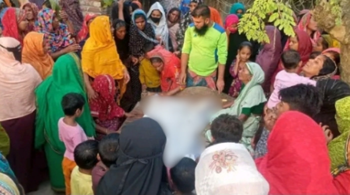 দামুড়হুদায় মোটরসাইকেল নিয়ন্ত্রণ হারিয়ে গাছের সঙ্গে ধাক্কা, নিহত ২