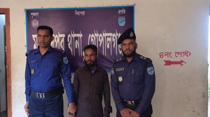 মুকসুদপুরে অন্তঃসত্ত্বা গৃহবধূ হত্যা: কুমিল্লা থেকে পলাতক স্বামী রাসেল শেখ গ্রেফতার