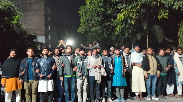 হাদীর উপর হামলার প্রতিবাদে ইবিতে বিক্ষোভ