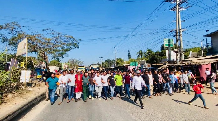 হাদির ওপর হামলার প্রতিবাদে শ্রীপুরে যুবদলের মিছিল ও সমাবেশ
