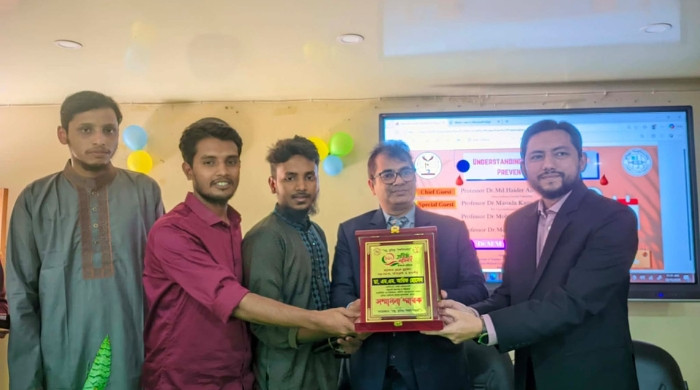 কুবিতে ক্যান্সার থেকে সুরক্ষা, সচেতনতা, প্রতিরোধ ও করণীয় বিষয়ক সেমিনার অনুষ্ঠিত