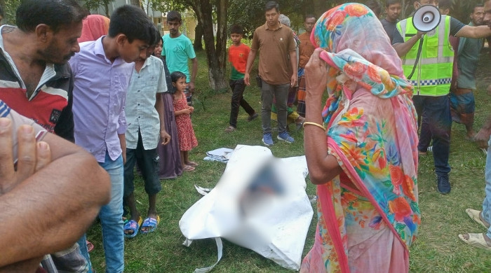 দামুড়হুদার পুকুর থেকে অবসরপ্রাপ্ত শিক্ষা অফিস কর্মচারীর মরদেহ উদ্ধার