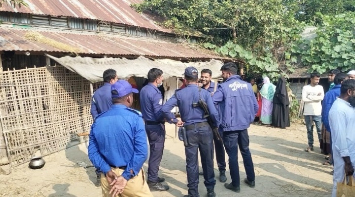 নেত্রকোণায় পা–মুখ বাঁধা অবস্থায় বৃদ্ধের গলাকাটা মরদেহ উদ্ধার