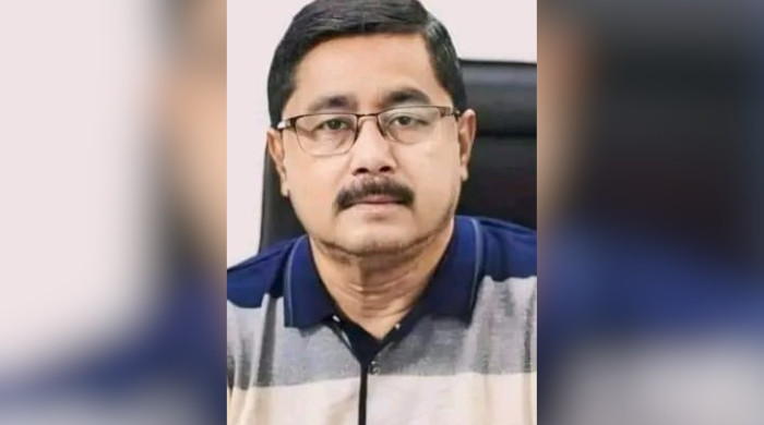 ঝালকাঠিতে সাবেক জেলা  আওয়ামী লীগ নেতা গ্রেফতার