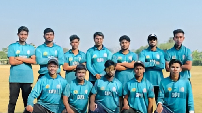 ফেনীকে হারিয়ে সেমিফাইনালে ঢাকা পলিটেকনিক, শহীদ শরীফ ওসমান হাদিকে জয় উৎসর্গ