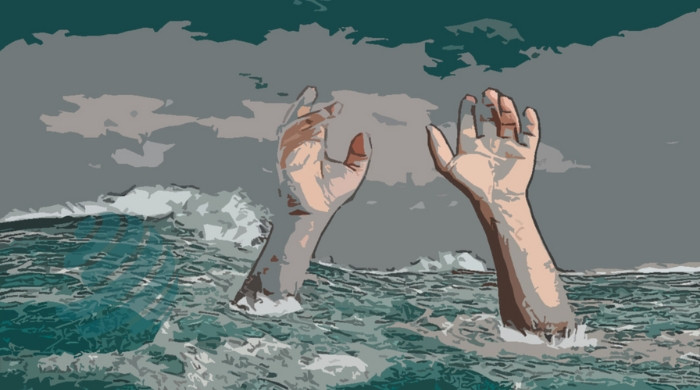 বাজি ধরে ঠান্ডা পানিতে ১১২ ডুব, যুবকের মৃত্যু