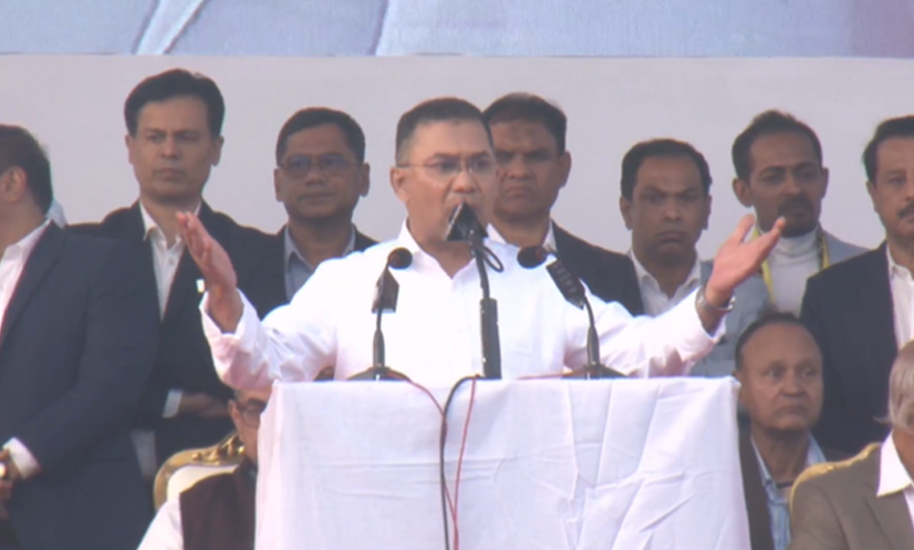 মাকে দেখতে এভারকেয়ারে তারেক রহমান