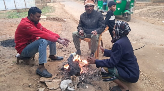 ভালুকায় জেঁকে বসেছে শীত তাপমাত্রা ১৪ ডিগ্রি সেলসিয়াস
