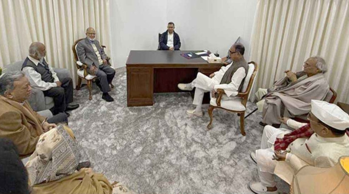 গুলশানে চেয়ারপারসনের কার্যালয়ে তারেক রহমান