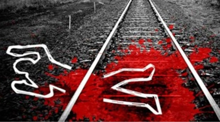 বগুড়ায় ট্রেনের ধাক্কায় মা-ছেলের মৃত্যু