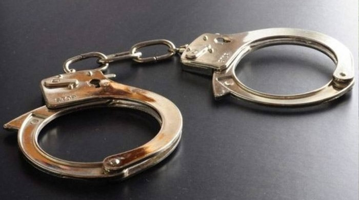 ঝালকাঠিতে মনোনয়ন পত্র জমা দেবার সময় দুজন আটক, আদালতে প্রেরন