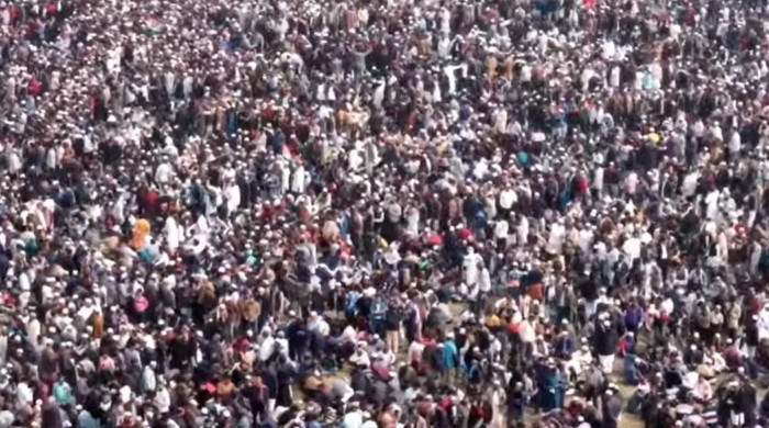 খালেদা জিয়ার জানাজায় অংশ নিতে মানুষের ঢল