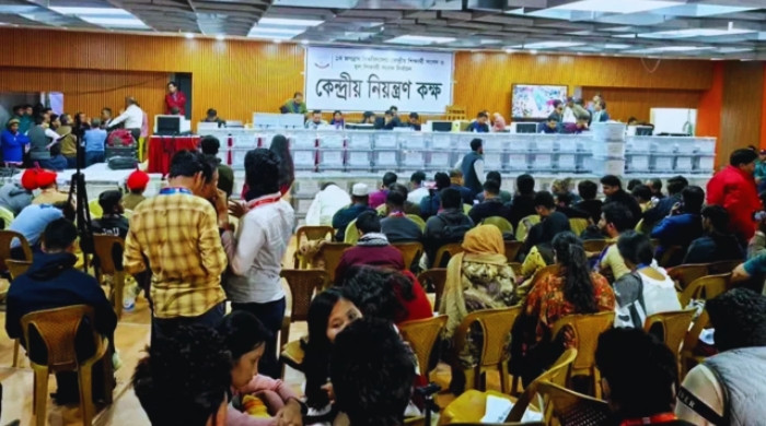 জকসু নির্বাচন: চার কেন্দ্রের ফল প্রকাশ, এগিয়ে শিবির প্রার্থীরা