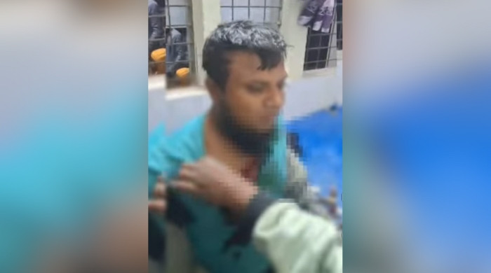 কুষ্টিয়ায় যুবককে কুপিয়ে জখম