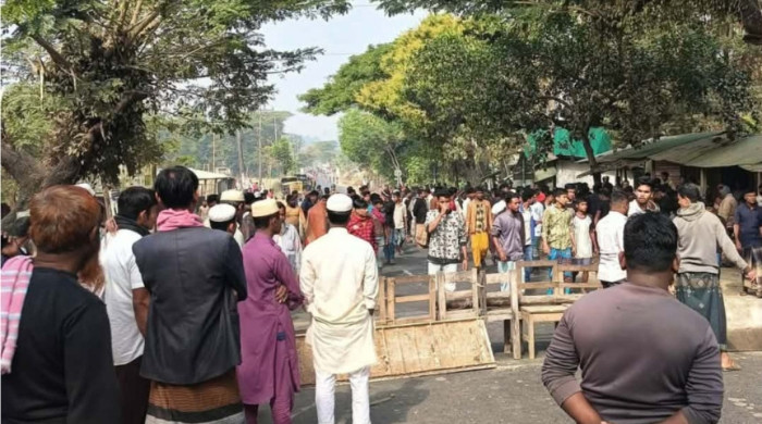 মিয়ানমার থেকে আসা গুলিতে টেকনাফে শিশু নিহত