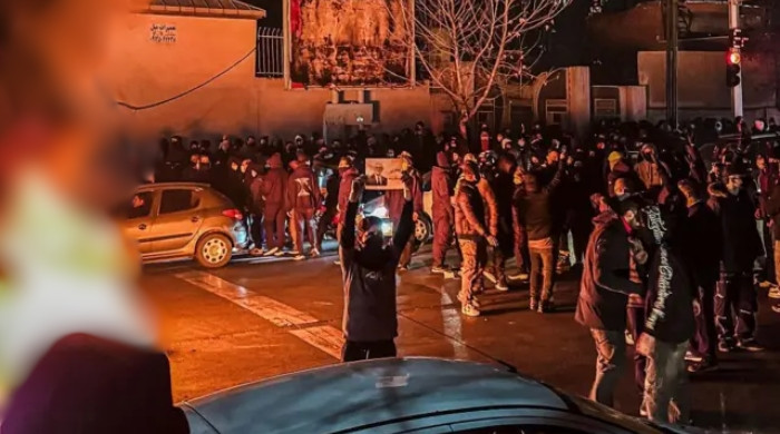 মার্কিন নাগরিকদের ইরান ছাড়ার নির্দেশ যুক্তরাষ্ট্রের