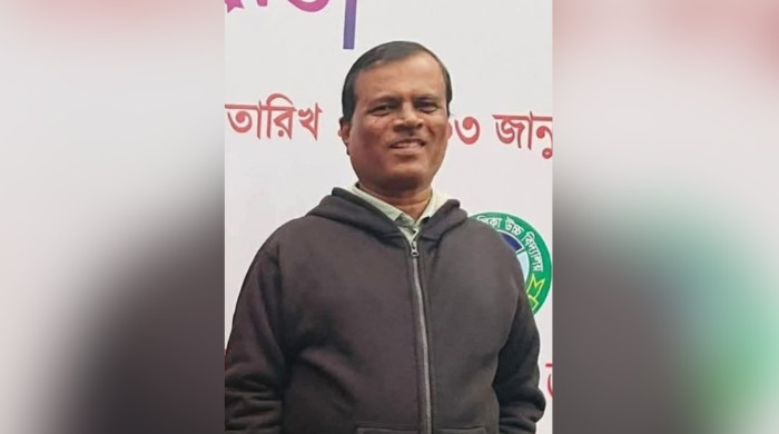 গাজীপুরের কালীগঞ্জে ট্রেনের ধাক্কায় স্কুল শিক্ষকের মৃত্যু