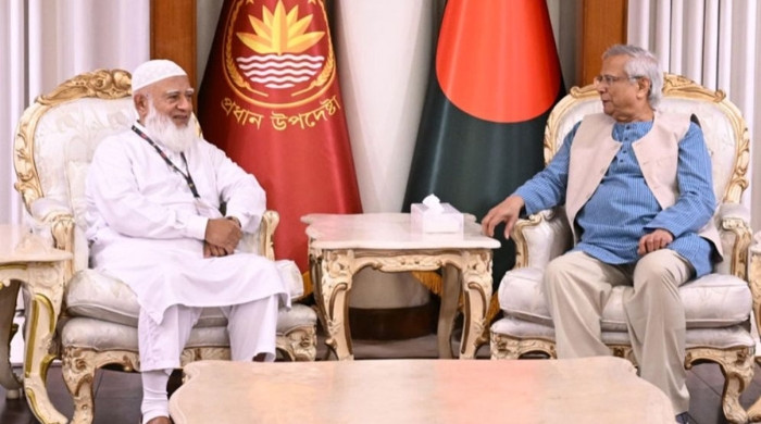 প্রধান উপদেষ্টার সঙ্গে জামায়াতের প্রতিনিধি দলের বৈঠক