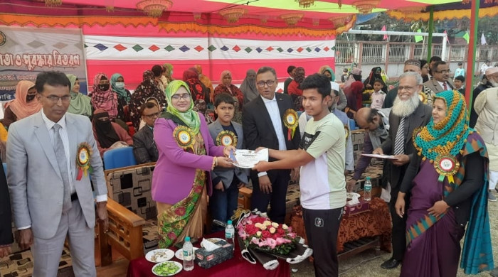 সাতক্ষীরা সরকারি উচ্চ বিদ্যলয়ে বার্ষিক ক্রীড়া প্রতিযোগিতা ও পুরস্কার বিতরণ