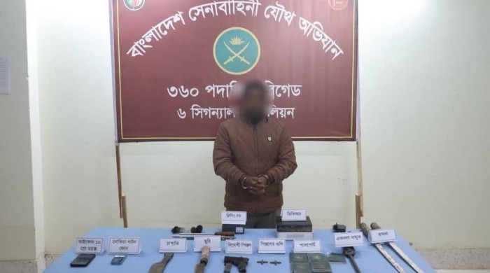 দিরাইয়ে বিপুল পরিমান অস্ত্রসহ সাবেক মেয়রের ছেলে ও ছাত্রলীগ নেতা উজ্জ্বল গ্রেফতার